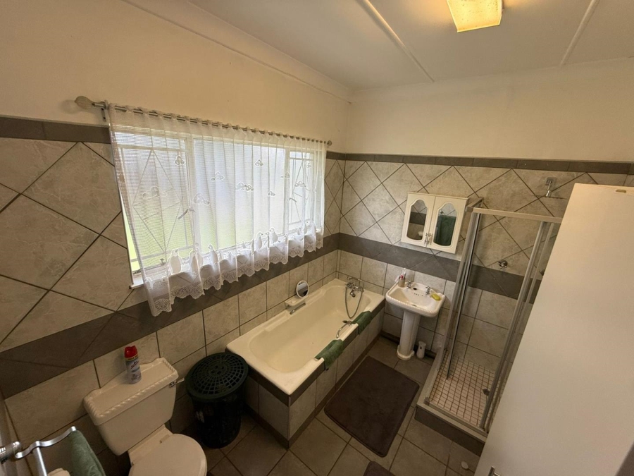 5 Bedroom Property for Sale in Universitas Free State